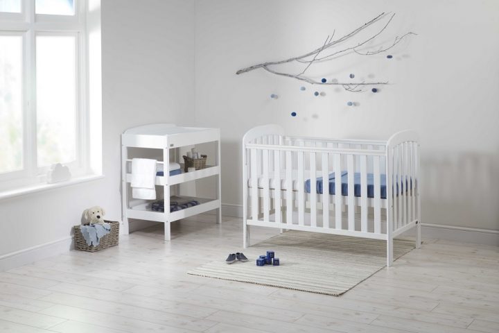 anna 4366ND Anna Dropside Cot White With Clara Dresser RS2